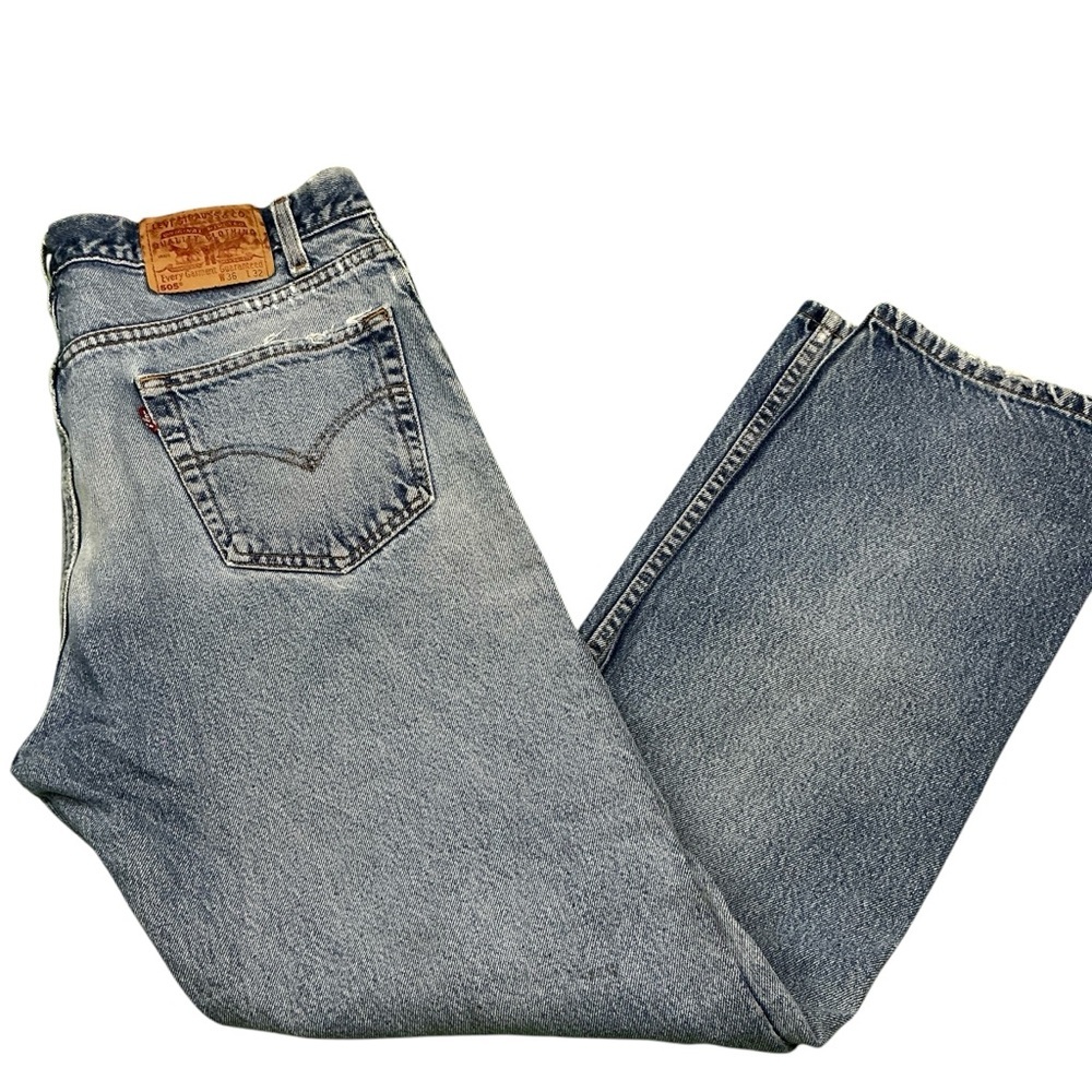 Vintage Levi’s 505 straight leg jeans 35 x 30 made in Mexico